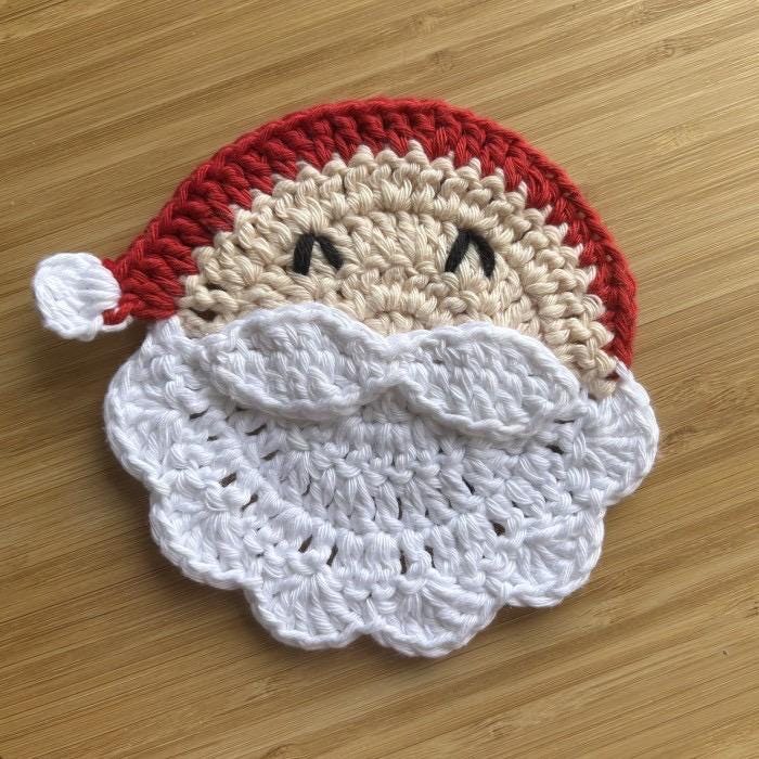 Santa Claus Patterned Coaster | Knitting / Amigurumi Pattern PDF Doll Making