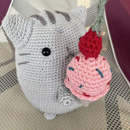 FREE Crochet Sweet Cat with Ice Cream Amigurumi Pattern PDF | DIY Kit, Instant Download, Cute Gift Idea for Cat Lovers Doll Making